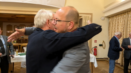 PXL 20240622 213353263