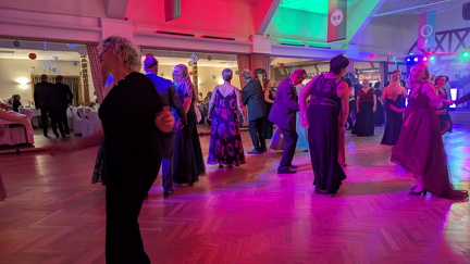 PXL 20250920 220210754